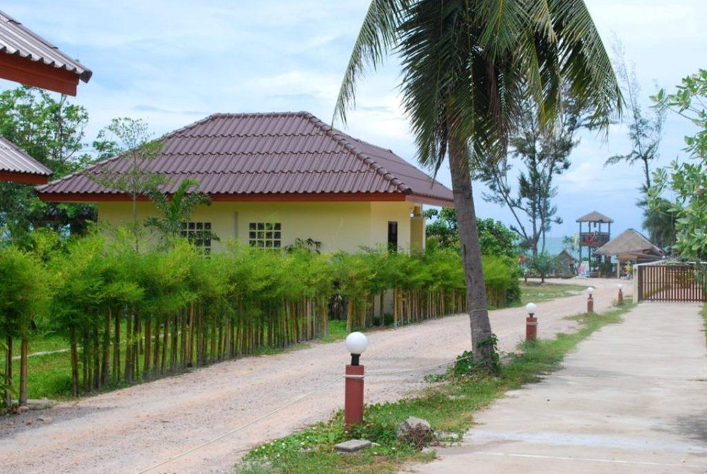 Bamboo Resort Khanom Exteriör bild